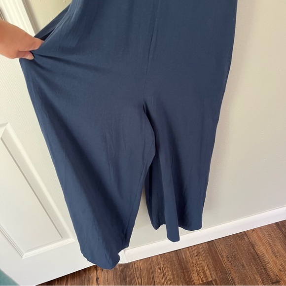 AnyBody Regular Cozy Knit Wide-Leg Reversible Jumpsuit Navy Size Medium - Picture 10 of 13